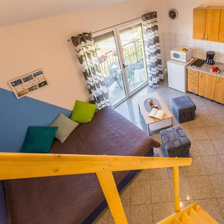 Apartment Sinisa 2286 *