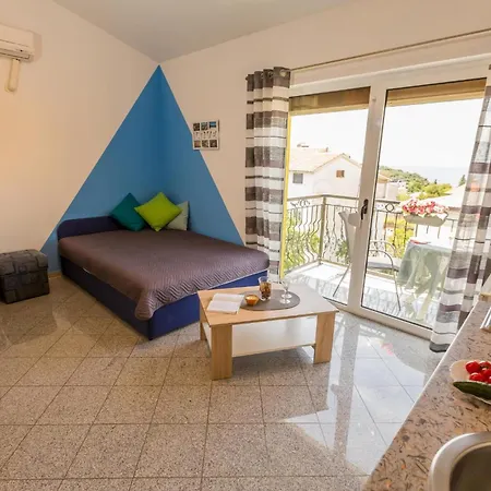 Apartment Sinisa 2286 *